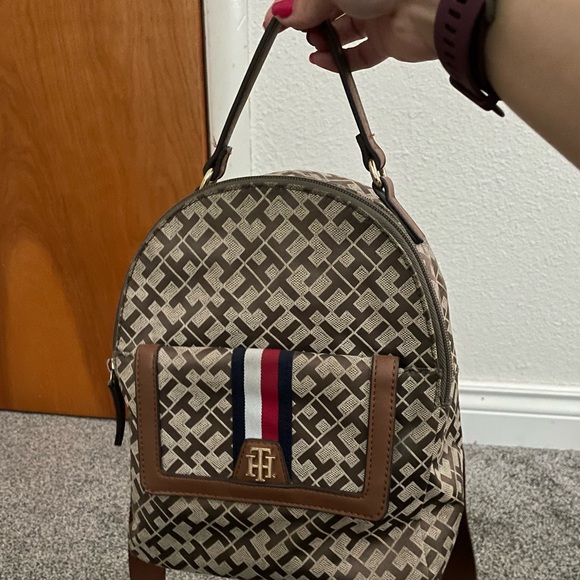 TOMMY HILFIGER BACKPACK - Picture 7 of 11